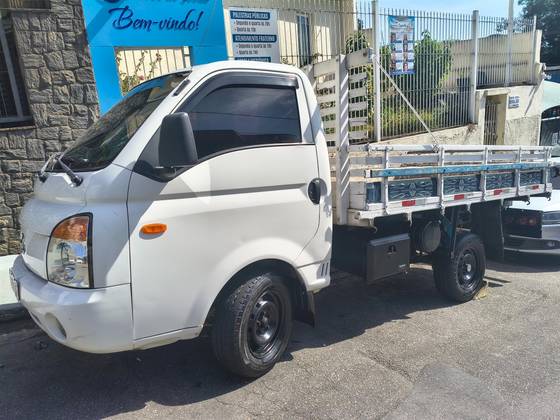 HYUNDAI HR 2.5 TCI HD LONGO COM CAÇAMBA 4X2 8V 97CV TURBO INTERCOOLER DIESEL 2P MANUAL HYUNDAI HR 2.5 TCI HD LONGO COM CAÇAMBA 4X2 8V 97CV TURBO INTERCOOLER DIESEL 2P MANUAL